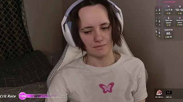 Luna Loveee online show from March 2026 04:12:01 AM