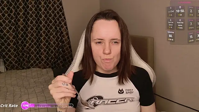 Luna Loveee online show from December 2025 03:43:02 AM