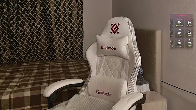 Snapshot of Luna_Loveee chatting on October 2025 03:49:01 AM Luna Loveee online show from October 2025 03:49:01 AM