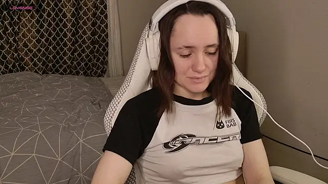 Luna Loveee online show from January 2026 03:54:02 AM