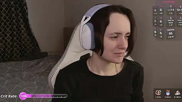 Luna Loveee online show from March 2026 04:14:01 AM