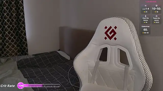 Luna Loveee online show from March 2026 05:00:01 AM