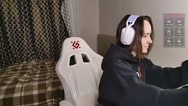 Snapshot of Luna_Loveee chatting on September 2025 03:44:01 AM Luna Loveee online show from September 2025 03:44:01 AM