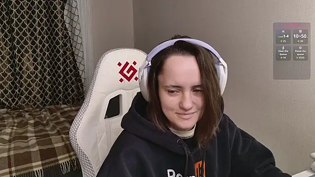 Snapshot of Luna_Loveee chatting on September 2025 03:42:02 AM Luna Loveee online show from September 2025 03:42:02 AM