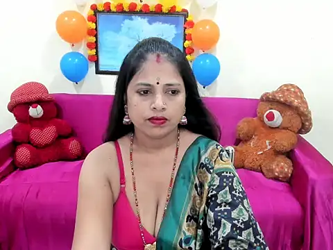 leahgotiii online show from September 2025 06:03:01 AM