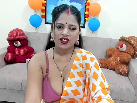 leahgotiii online show from September 2025 03:32:02 AM