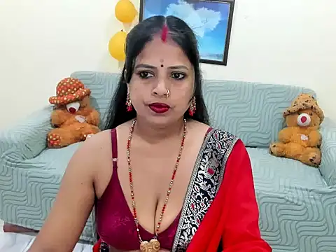 leahgotiii online show from November 2025 03:05:02 AM