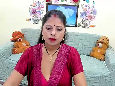 leahgotiii online show from February 2026 12:46:02 AM