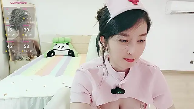 Snapshot of Dazzlebean chatting on September 2025 03:01:02 PM Dazzlebean online show from September 2025 03:01:02 PM