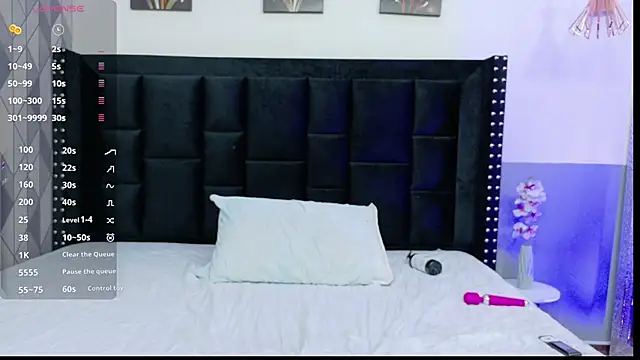 innocenthazel online show from September 2025 12:55:01 AM