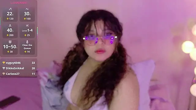 innocenthazel online show from February 2026 12:31:02 AM