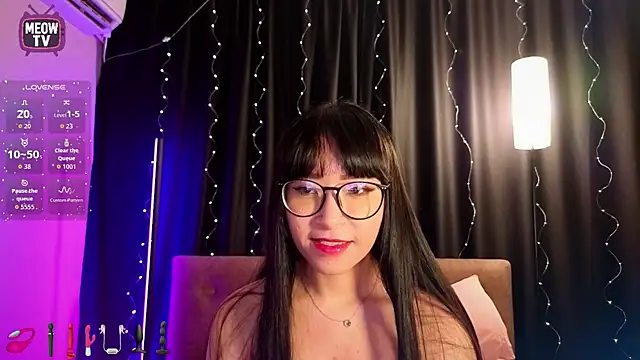 miyakimi0101 online show from June 2026 12:33:01 AM
