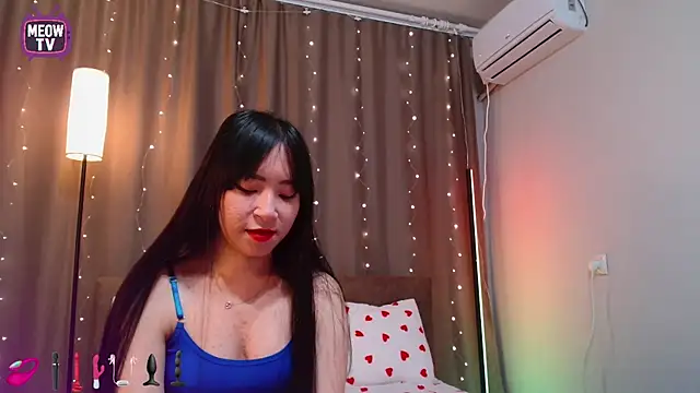 miyakimi0101 online show from February 2026 11:44:02 PM