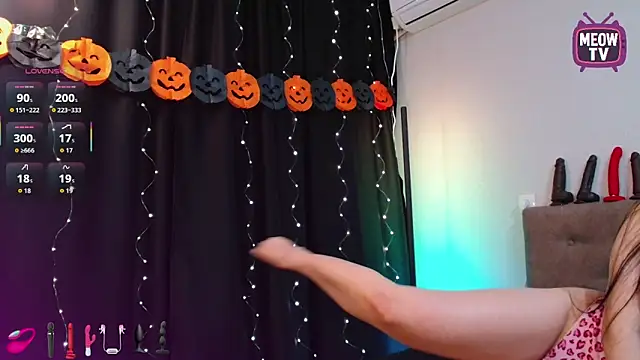 miyakimi0101 online show from October 2025 11:58:02 PM