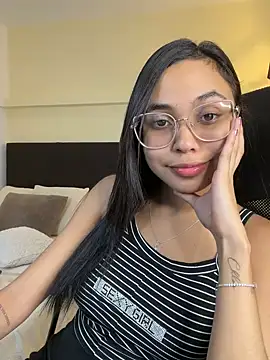 Lucia Brown  online show from July 2026 09:47:02 PM