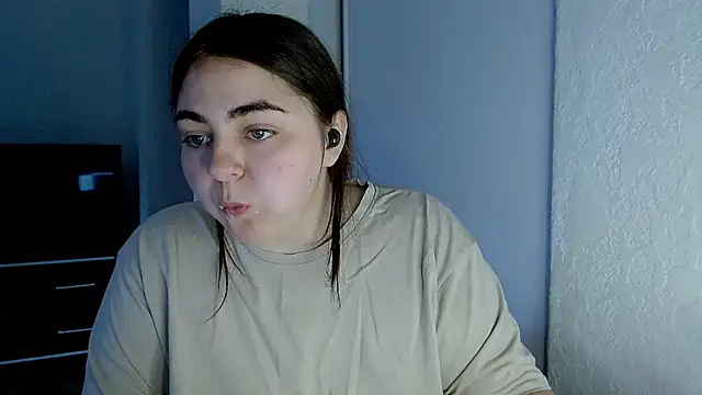 Snapshot of kitsune_8 chatting on May 2026 04:49:01 AM kitsune 8 online show from May 2026 04:49:01 AM
