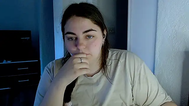 Snapshot of kitsune_8 chatting on May 2026 04:11:02 AM kitsune 8 online show from May 2026 04:11:02 AM