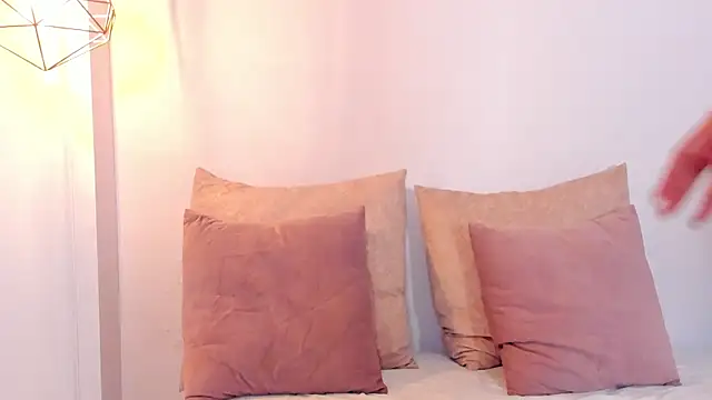 Snapshot of regina_noctixx chatting on October 2025 11:04:02 PM regina noctixx online show from October 2025 11:04:02 PM