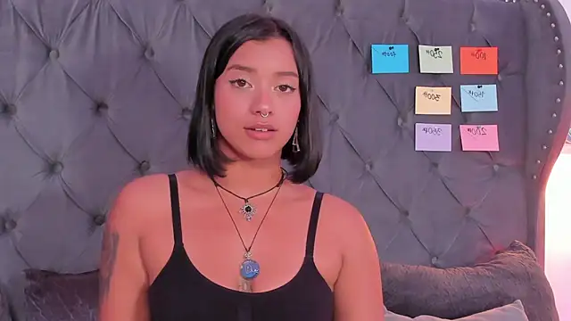 regina noctixx online show from March 2026 12:15:02 AM