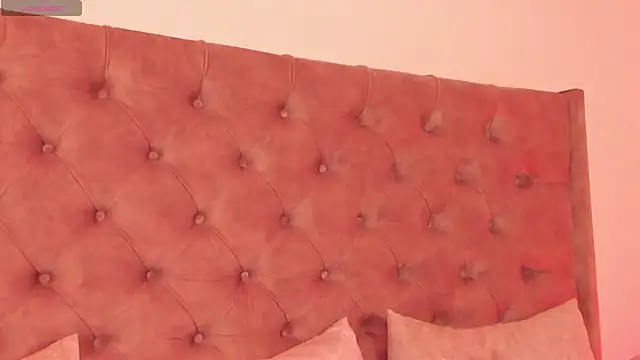 Snapshot of regina_noctixx chatting on November 2025 10:32:01 PM regina noctixx online show from November 2025 10:32:01 PM