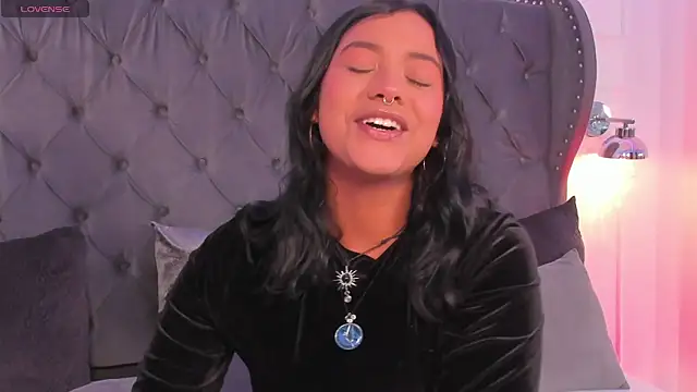 regina noctixx online show from February 2026 11:37:01 PM