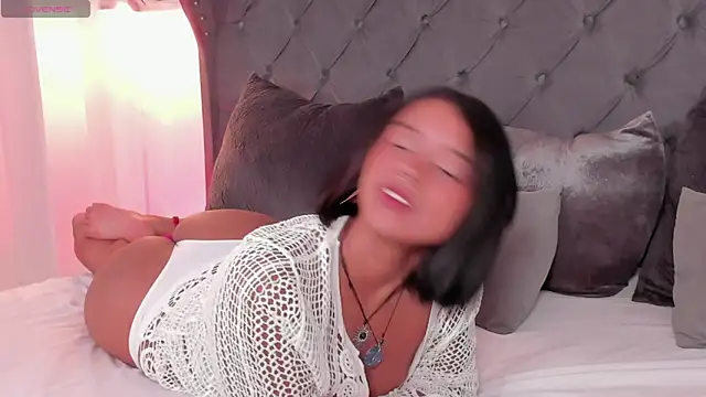 regina noctixx online show from March 2026 06:33:01 AM