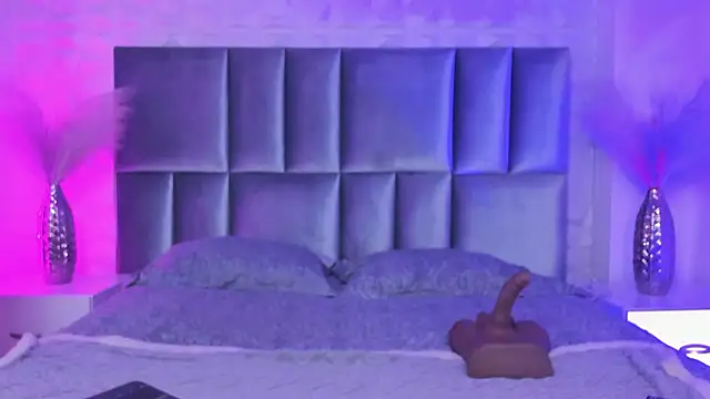 Selene bennet online show from March 2026 03:48:01 AM