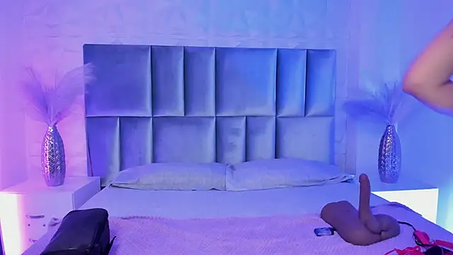 Selene bennet online show from April 2026 03:44:02 AM