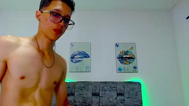 skinny bigcock02 online show from March 2025 10:42:01 PM