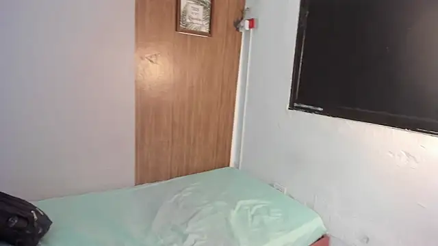 couple hotfox online show from February 2026 12:44:01 AM