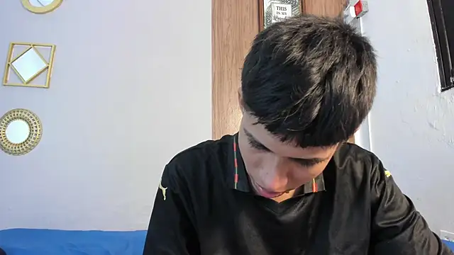 couple hotfox online show from May 2026 12:59:02 AM