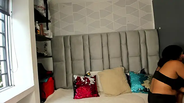 Natasha rose   online show from November 2025 07:39:02 PM