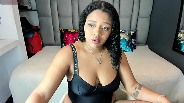 Natasha rose   online show from November 2025 07:28:01 PM