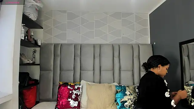 Natasha rose   online show from November 2025 07:52:02 PM