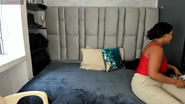 Natasha rose   online show from December 2025 07:49:02 PM