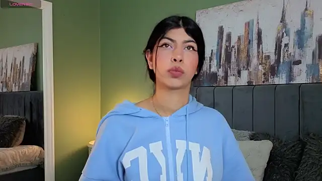 Cassie bloom online show from May 2026 03:59:01 AM