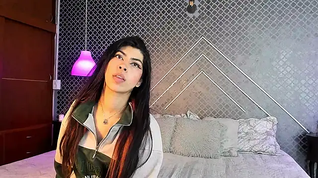 Cassie bloom online show from May 2026 03:35:01 AM