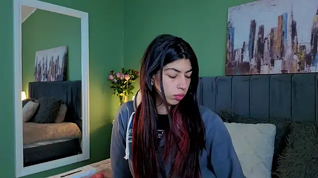 Cassie bloom online show from April 2026 08:37:02 PM