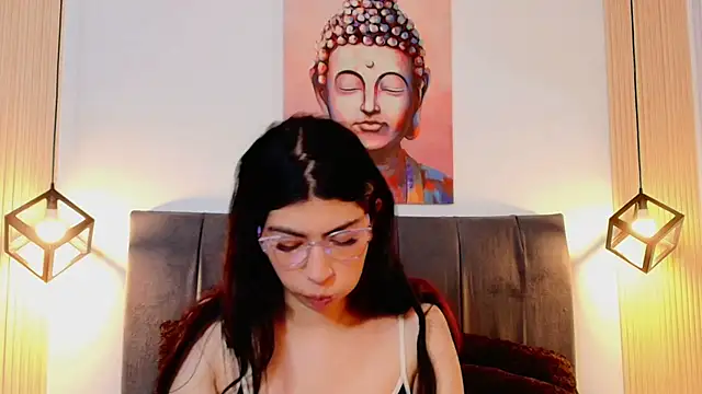 Cassie bloom online show from November 2025 07:47:01 PM