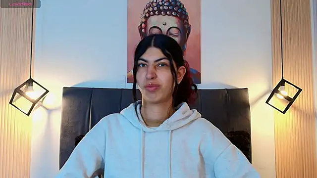 Cassie bloom online show from November 2025 07:40:01 PM