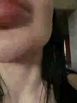 Mia Splash online show from April 2026 11:14:02 AM