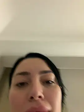 Mia Splash online show from March 2026 06:15:02 PM