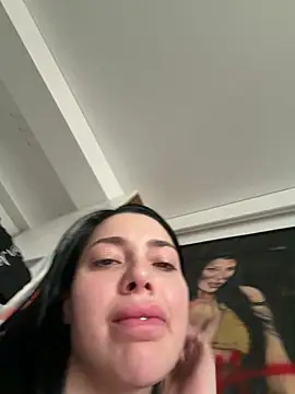 Mia Splash online show from March 2026 01:04:02 PM