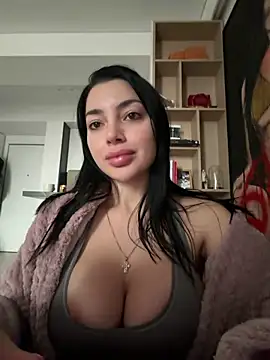 Mia Splash online show from February 2026 11:52:01 AM