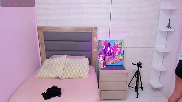 MEGANZARICK online show from May 2026 03:26:02 AM