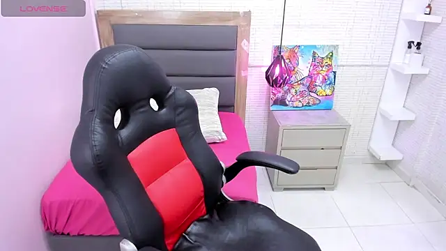 MEGANZARICK online show from September 2025 12:28:02 PM