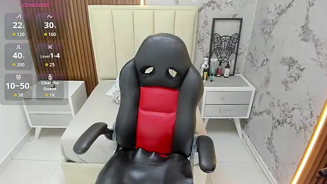 MEGANZARICK online show from September 2025 12:59:02 PM