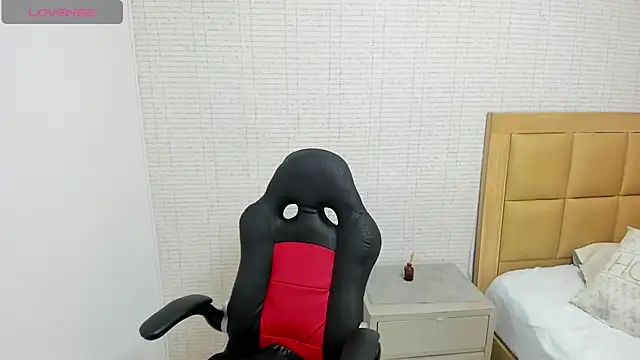 MEGANZARICK online show from October 2025 12:28:02 PM