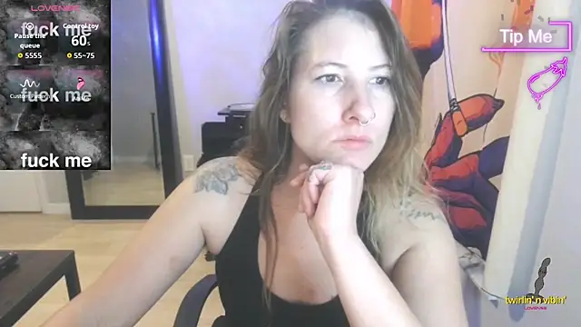 Snapshot of M3TAA chatting on September 2025 06:02:01 AM M3TAA online show from September 2025 06:02:01 AM