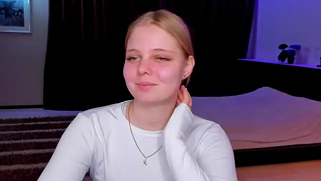 Snapshot of WillaDrye chatting on February 2025 07:12:02 AM WillaDrye online show from February 2025 07:12:02 AM